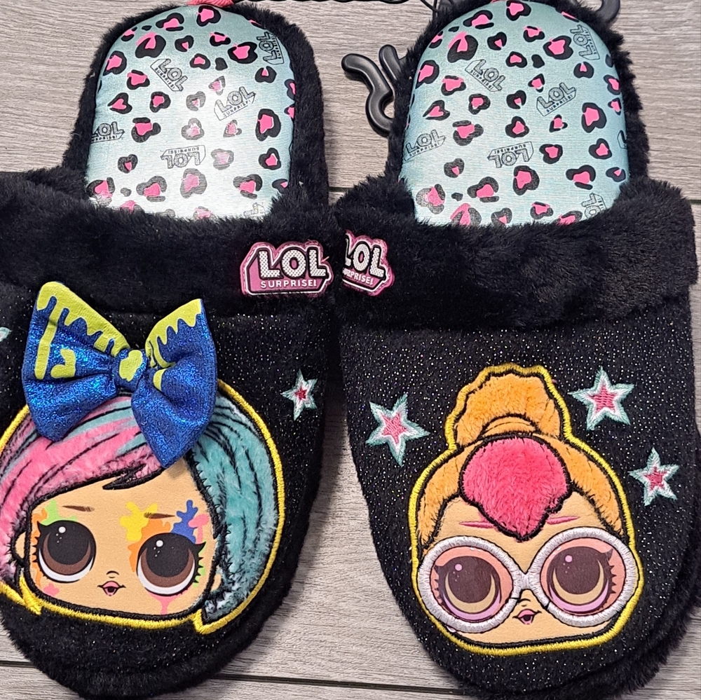 Brand New L.O.L Surprise! Kids Fuzzy Bedroom House Home Slippers